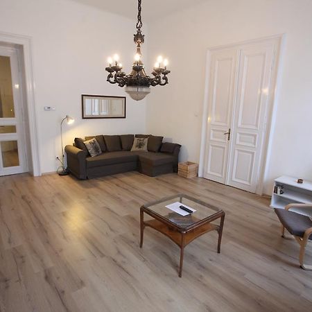Sissy Apartment Budapest Luaran gambar